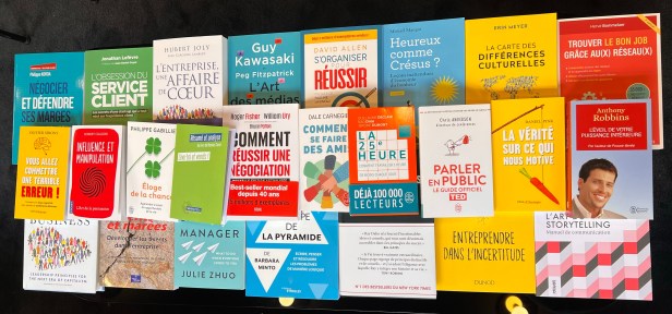 Une bibliothèque Curatus dans un&nbsp;coworking